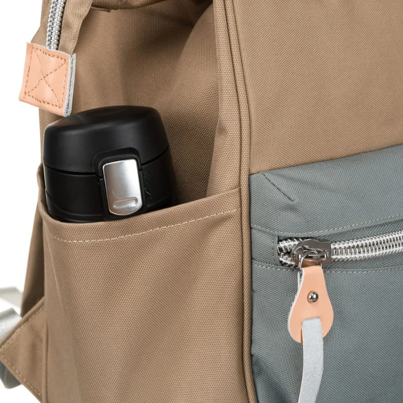 Dwukolorowy podróżny plecak damski z poliestru, jednokomorowy z dziewięcioma kieszeniami - Peterson