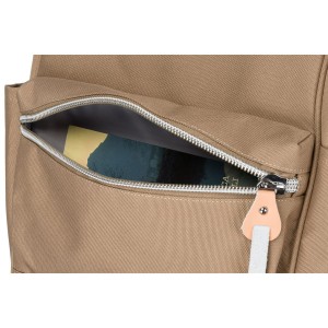 Podróżny plecak damski z poliestru w ciemno-beżowym kolorze z kieszenią na laptopa - Peterson