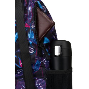 Damski plecak-worek zawieszony na regulowanych szelkach i zamykany troczkiem - Peterson