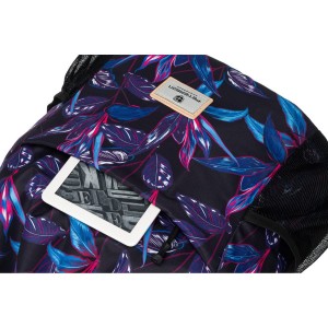 Damski plecak-worek zawieszony na regulowanych szelkach i zamykany troczkiem - Peterson