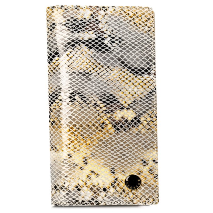 Skórzany portfel damski na magnes z fakturą imitującą skórę węża w beżowym kolorze - Peterson