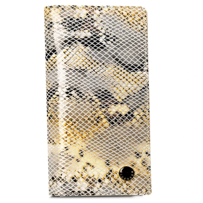 Skórzany portfel damski na magnes z fakturą imitującą skórę węża w beżowym kolorze - Peterson