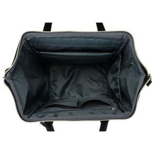 Duży plecak damski z poliestru w czarnym kolorze z miejscem na laptopa - Peterson