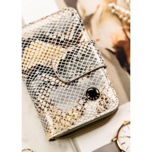 Elegancki, średni portfel damski ze skóry naturalnej wyposażony w system RFID ze wzorem skóry węża - Peterson