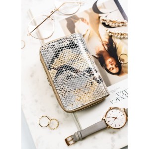 Elegancki, średni portfel damski ze skóry naturalnej wyposażony w system RFID ze wzorem skóry węża - Peterson