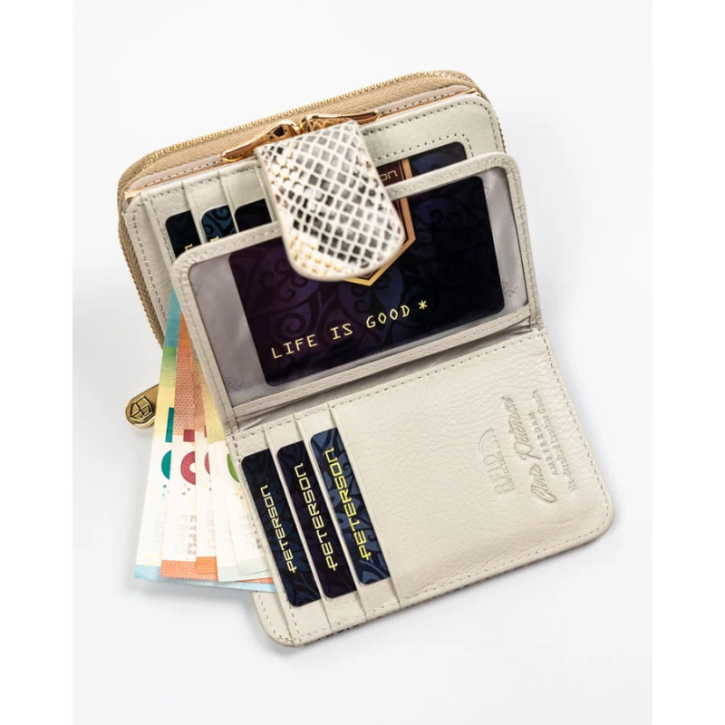 Elegancki, średni portfel damski ze skóry naturalnej wyposażony w system RFID ze wzorem skóry węża - Peterson