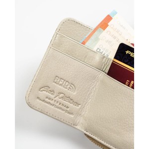 Mały portfel damski wykonany ze skóry naturalnej ze wzorem imitującym skórę węża - Peterson