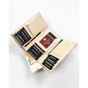 Portfel damski na bigiel i zatrzask wykonany ze skóry naturalnej ze wzorem imitującym skórę węża - Peterson