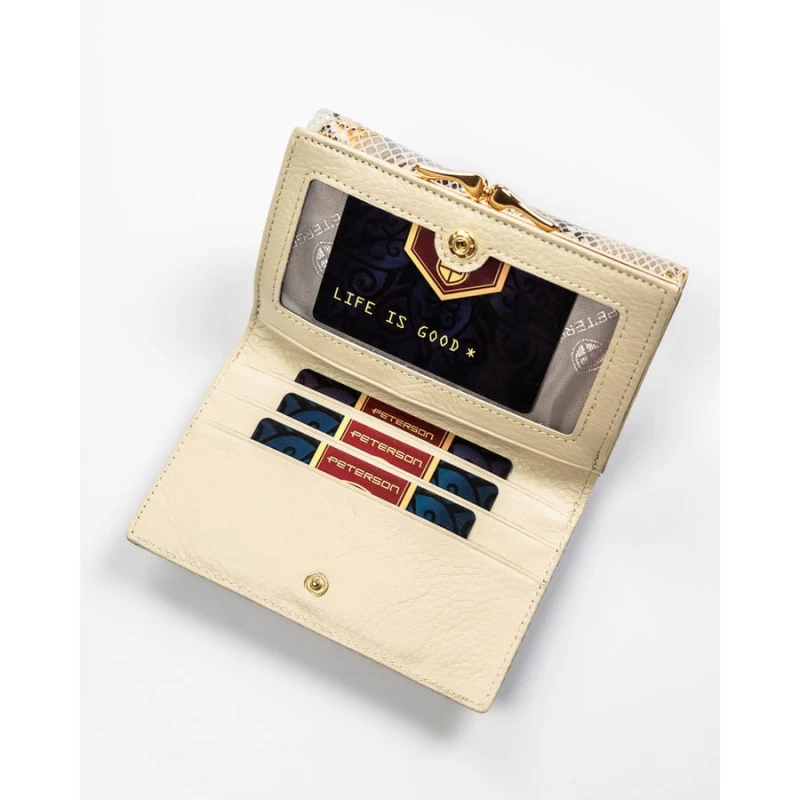 Portfel damski na bigiel i zatrzask wykonany ze skóry naturalnej ze wzorem imitującym skórę węża - Peterson