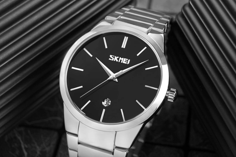 Zegarek męski Skmei 9140SIBK – srebrna koperta i czarna tarcza.