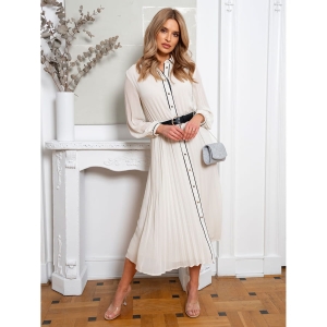 Brokatowa kopertówka damska w srebrnym kolorze zawieszona na łańcuszku - Rovicky