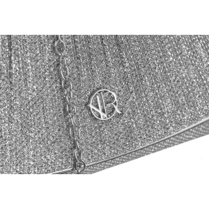 Brokatowa kopertówka damska w srebrnym kolorze zawieszona na łańcuszku - Rovicky