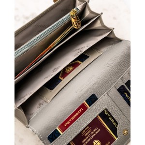 Poziomy portfel damski ze skóry naturalnej w kwiatowy, kolorowy wzór, zamykany na zatrzask - Peterson