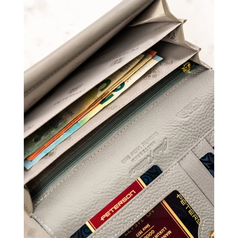 Portfel damski ze skóry naturalnej w kwiatowy wzór wyposażony w system RFID - Peterson