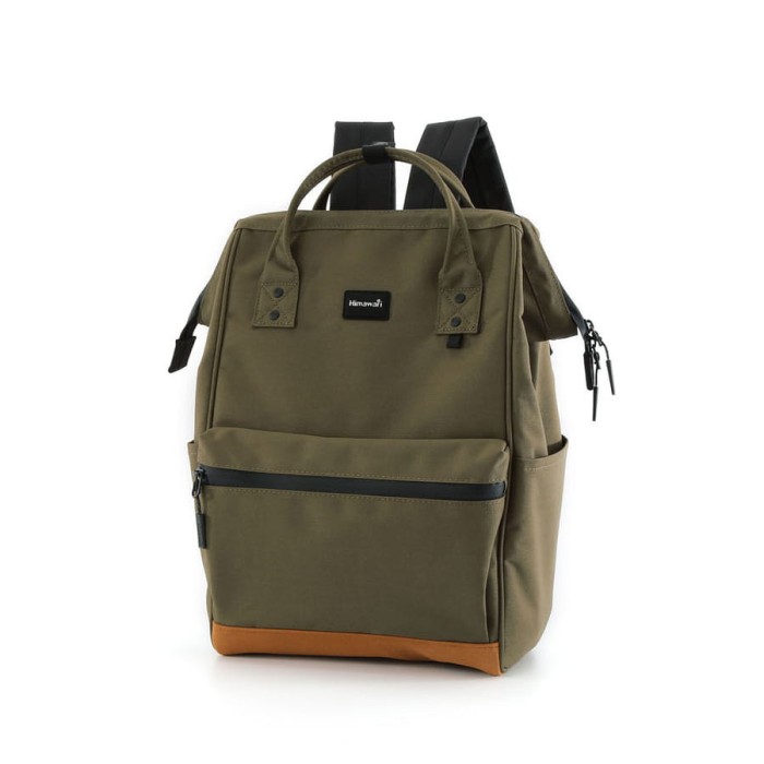Pojemny plecak damski w ciemno zielonym kolorze z portem USB zawieszony na regulowanych szelkach - Himawari