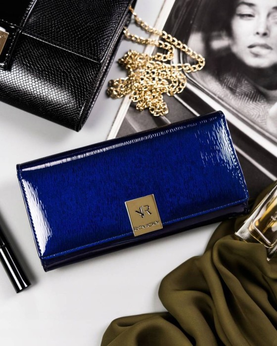 Portfel damski z lakierowanej skóry naturalnej zamykany na zatrzask - Rovicky-niua.jpg