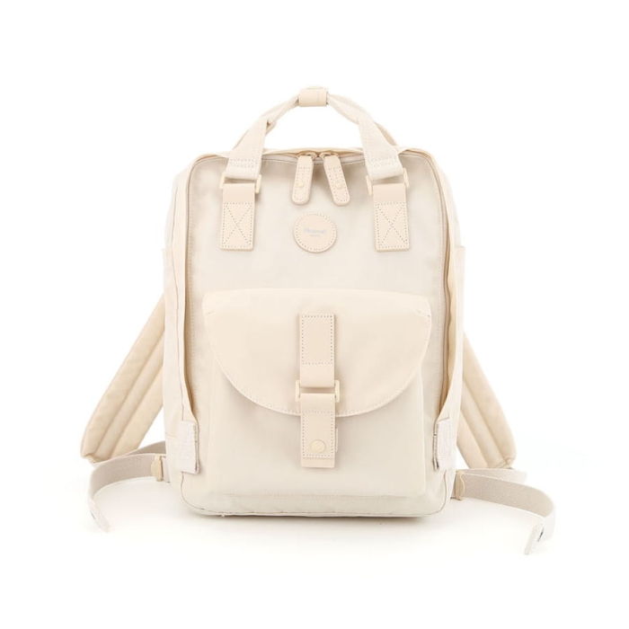 Wodoodporny plecak miejski w kremowym kolorze zamykany suwakiem i zawieszony na regulowanych szelkach - Himawari