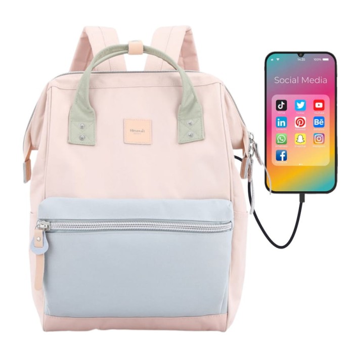 Miejski plecak w różowo-błękitnym kolorze zawieszony na regulowanych szelkach - Himawari