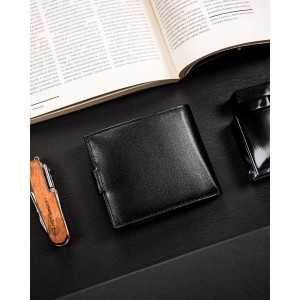 Czarny, poziomy, pojemny portfel męski ze skóry naturalnej zamykany zatrzaskiem - Ronaldo