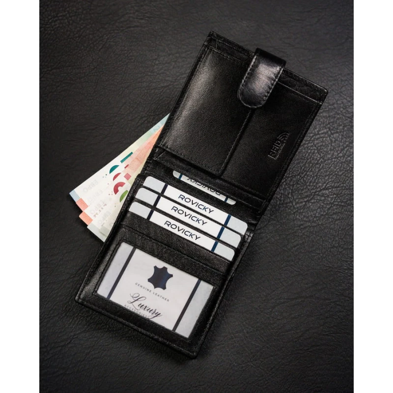 Czarny, poziomy, pojemny portfel męski ze skóry naturalnej zamykany zatrzaskiem - Ronaldo