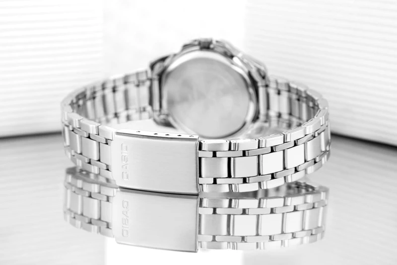Zegarek Casio LTP-1314D-1AVDF bransoleta segmentowa