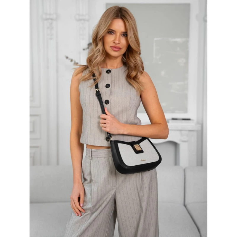 Torebka na ramieniu – elegancka stylizacja casual