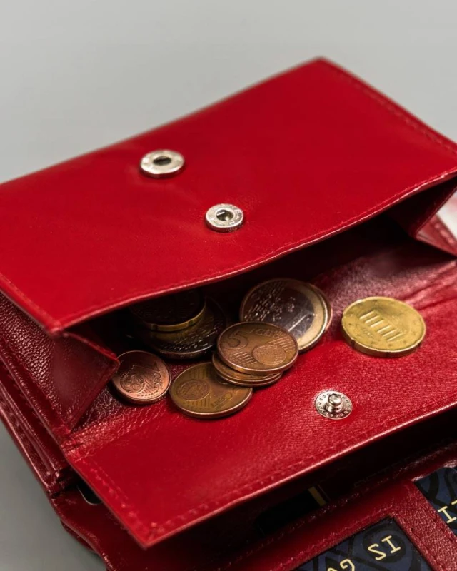 Kieszeń na monety zamykana na suwak – zbliżenie