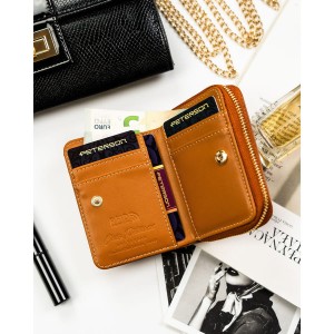 Brązowy portfel damski ze skóry ekologicznej zamykany na suwak i zatrzask - Peterson