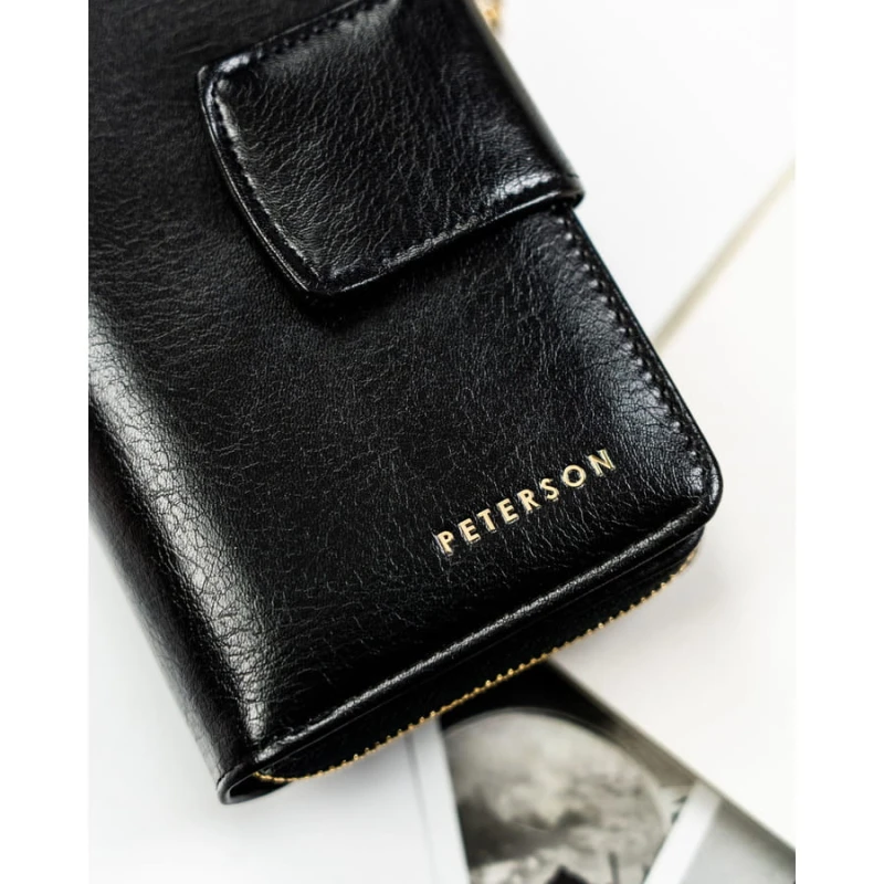 Duży, pionowy portfel damski ze skóry ekologicznej w czarnym kolorze - Peterson