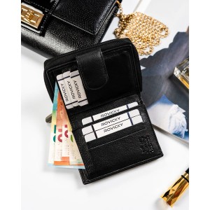 Mały portfel damski wykonany ze skóry naturalnej w czarnym kolorze - Rovicky