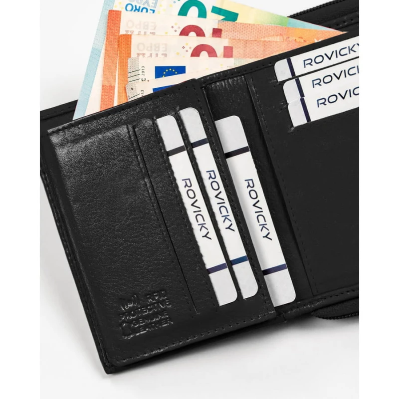 Mały portfel damski wykonany ze skóry naturalnej w czarnym kolorze - Rovicky