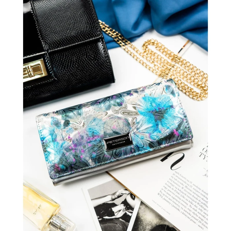 Wielokolorowy portfel damski w orientacji poziomej zamykany na zatrzask - Peterson