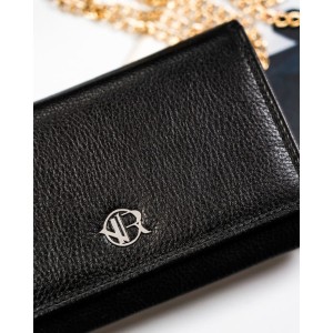 Skórzany, pojemny portfel damski w czarnym kolorze wyposażony w system RFID - Rovicky