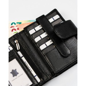 Czarny, skórzany portfel damski w orientacji pionowej zamykany na zatrzask - Rovicky