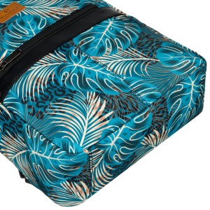 Wielokolorowy, miejski plecak damski pokryty roślinnym wzorem - Rovicky