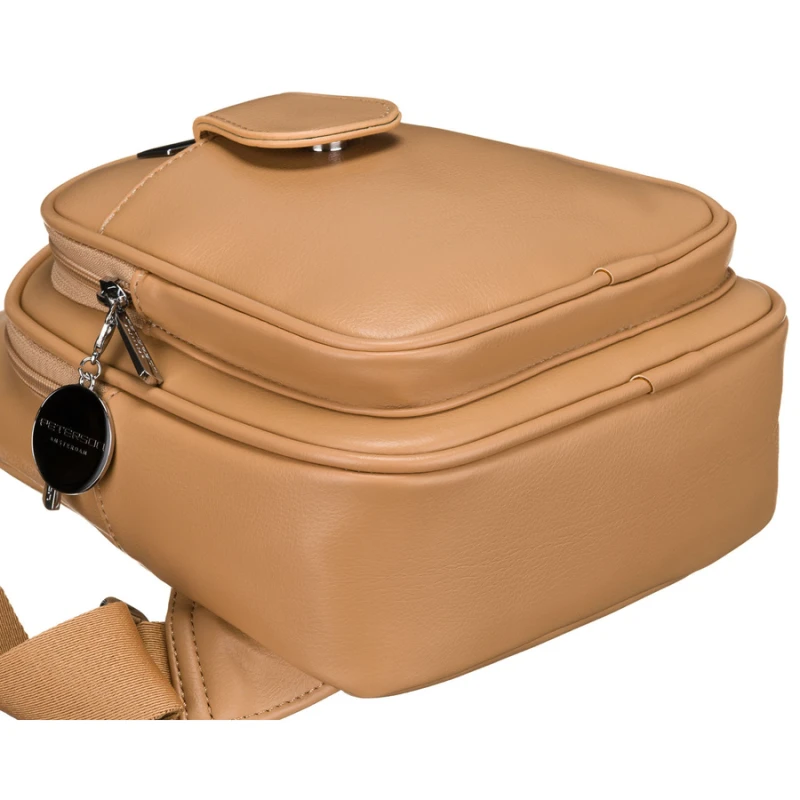 Sportowa beżowa saszetka damska na ramię nerka crossbody ze skóry ekologicznej Peterson