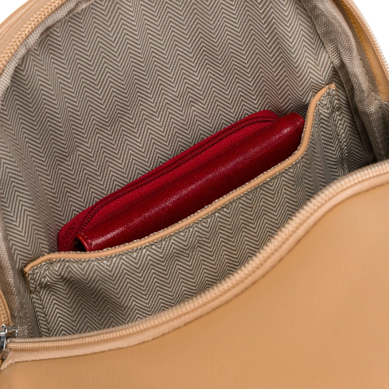 Sportowa beżowa saszetka damska na ramię nerka crossbody ze skóry ekologicznej Peterson