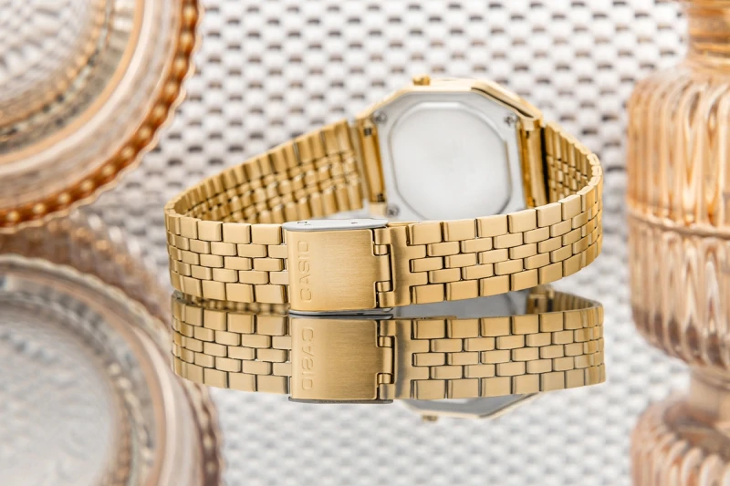 Zegarek Damski CASIO Vintage LA680WGA-9DF,,.webp