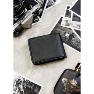 Czarny, kompaktowy portfel męski wykonany ze skóry ekologicznej - Peterson