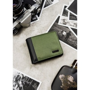 Zielono-czarny portfel męski wykonany ze skóry ekologicznej, model z systemem RFID - Peterson
