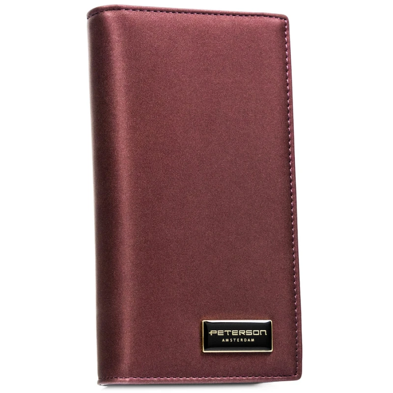 Portfel damski ze skóry naturalnej i ekologicznej w fioletowym kolorze zamykany na magnes i suwak - Peterson