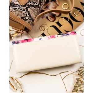 Portfel damski w kwiaty wykonany ze skóry naturalnej i ekologicznej, zamykany zatrzaskiem - Peterson