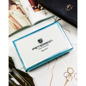 Portfel damski w kwiaty wykonany ze skóry naturalnej i ekologicznej, zamykany zatrzaskiem - Peterson