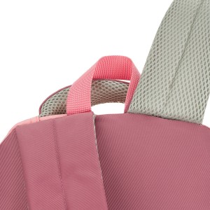 Pojemny plecak szkolny z poliestru w różowym kolorze zawieszony na regulowanych szelkach - Peterson