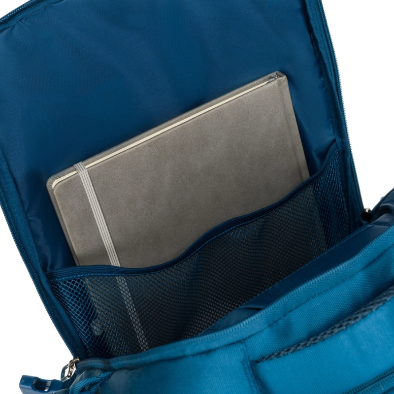 pol_pl_Plecak-podrozny-w-niebieskim-kolorze-idealny-na-bagaz-podreczny-i-wyposazony-paski-kompresyjne-Peterson-29866_17.jpg