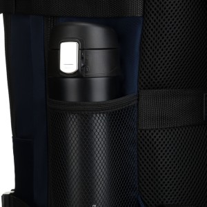 Boczna kieszeń z siatki plecaka Peterson – miejsce na butelkę lub parasol