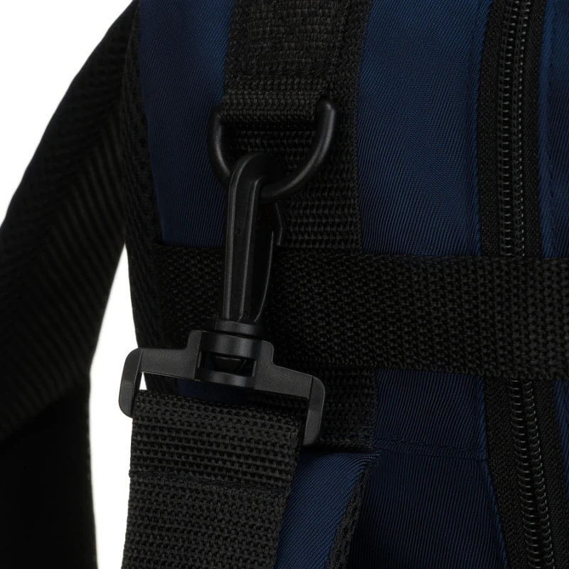 Plecak podróżny w granatowym kolorze, dwukomorowy i zamykany suwakiem - Peterson