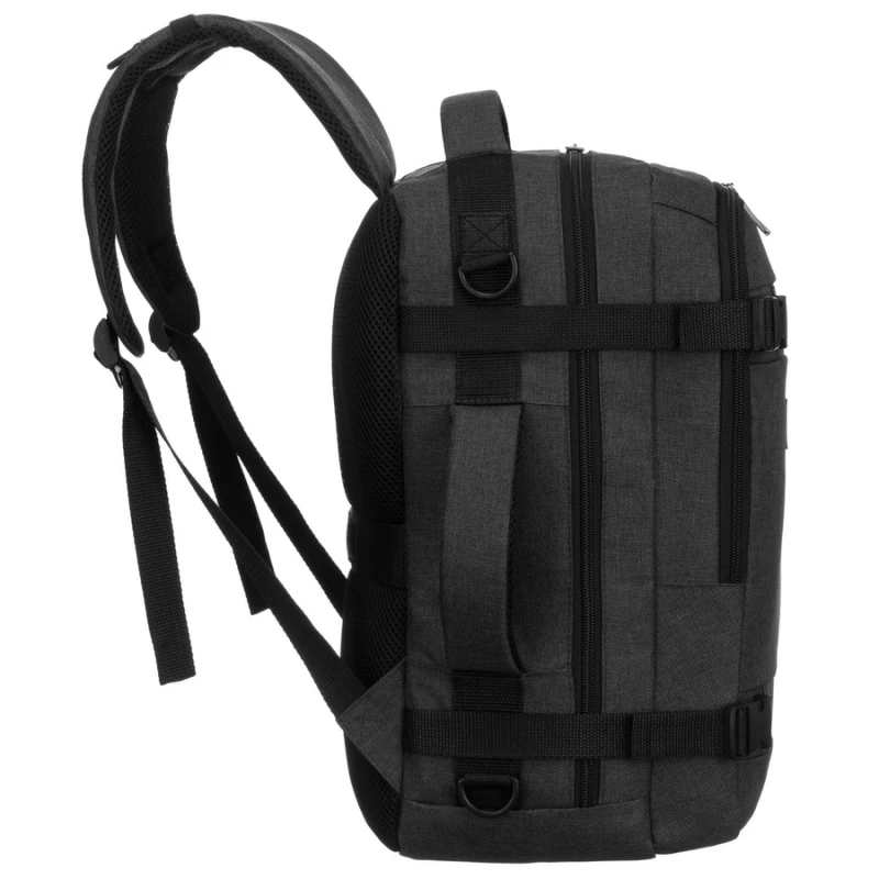 Pojemny, podróżny i czarny plecak z poliestru idealny na bagaż podręczny - Peterson