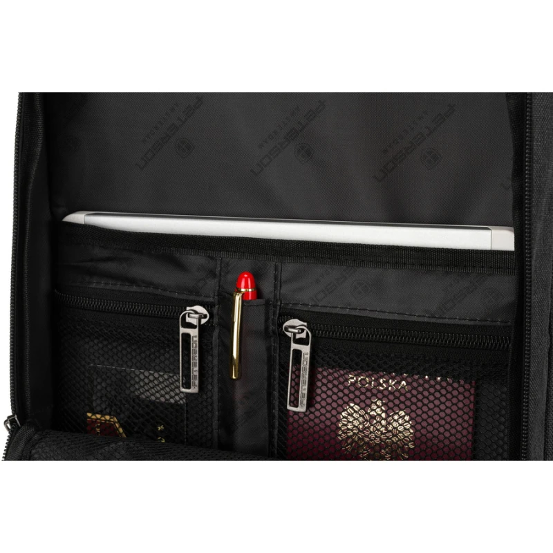 Pojemny, podróżny i czarny plecak z poliestru idealny na bagaż podręczny - Peterson