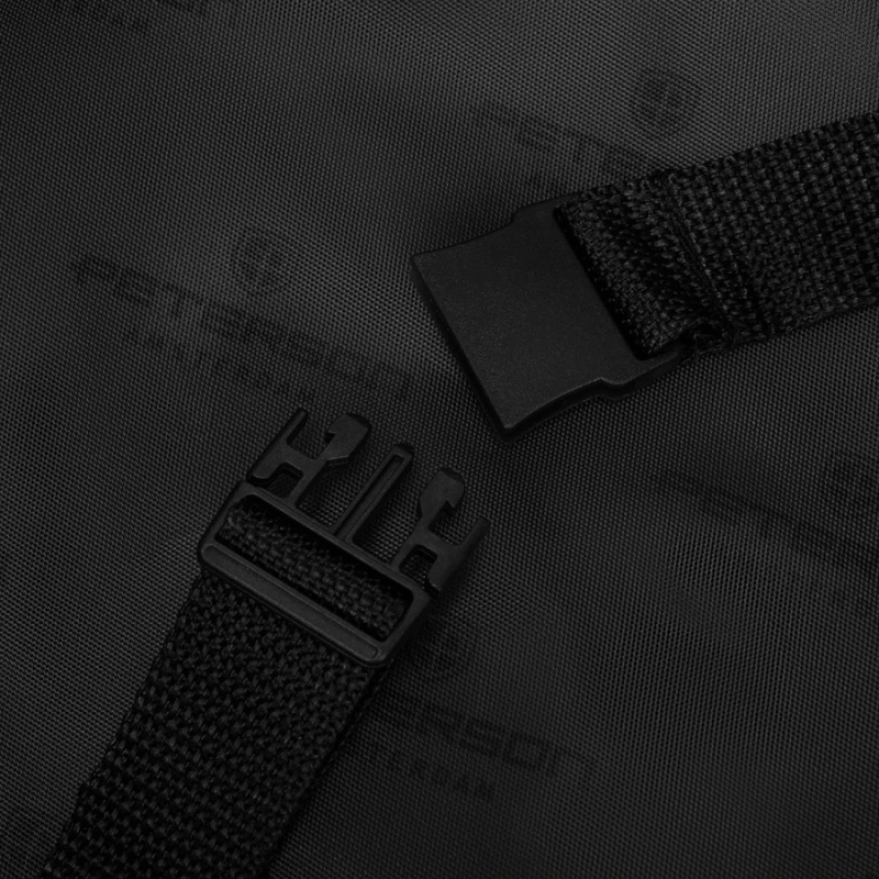 Pojemny, podróżny i czarny plecak z poliestru idealny na bagaż podręczny - Peterson